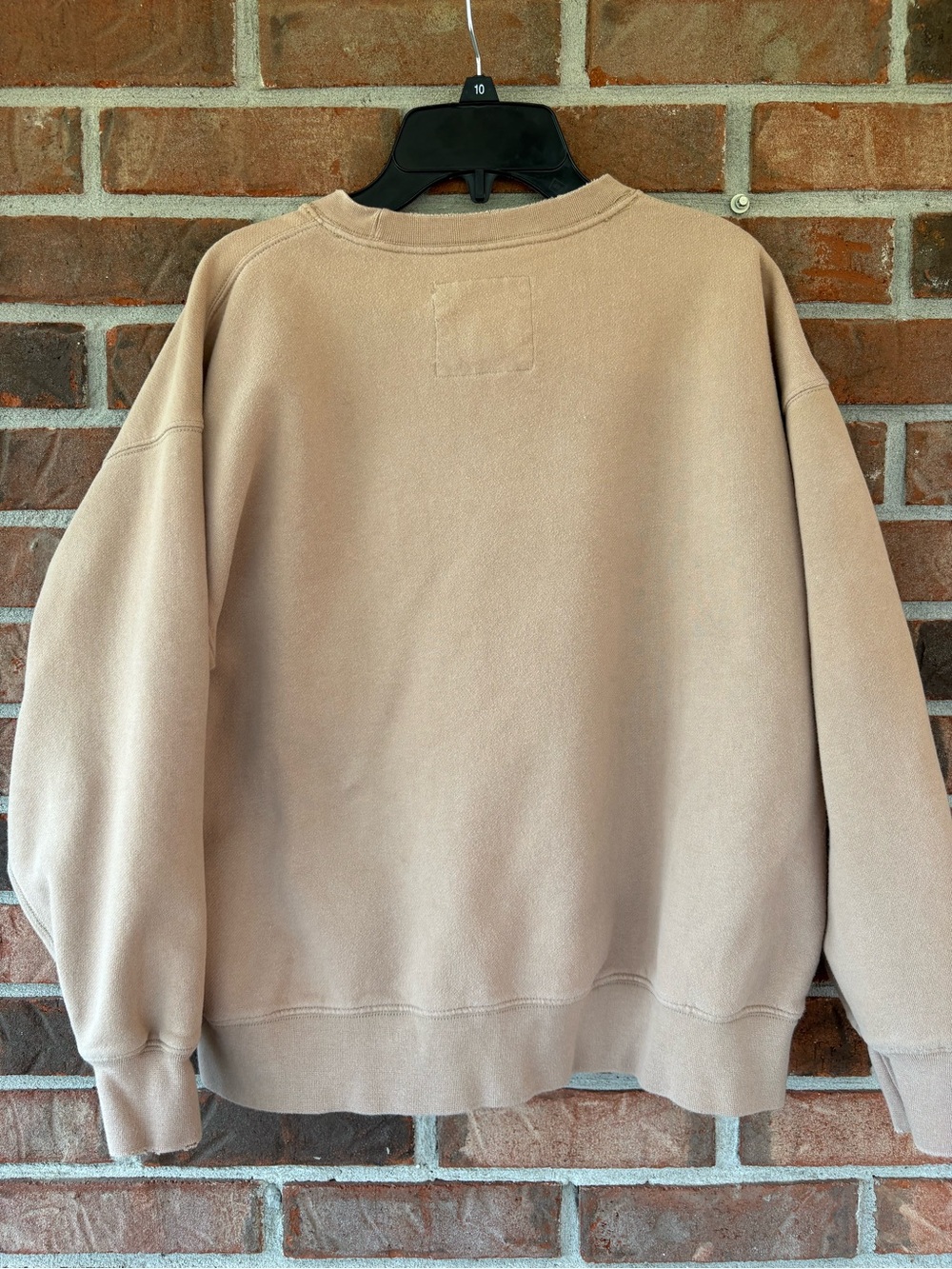 Women’s Crewneck Sweatshirt in Light Beige - Classic Comfort distressed - Picture 4 of 6